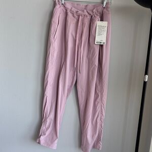 New Lululemon Dance Studio MR Crop *Lined 25” Size 10 pink peony